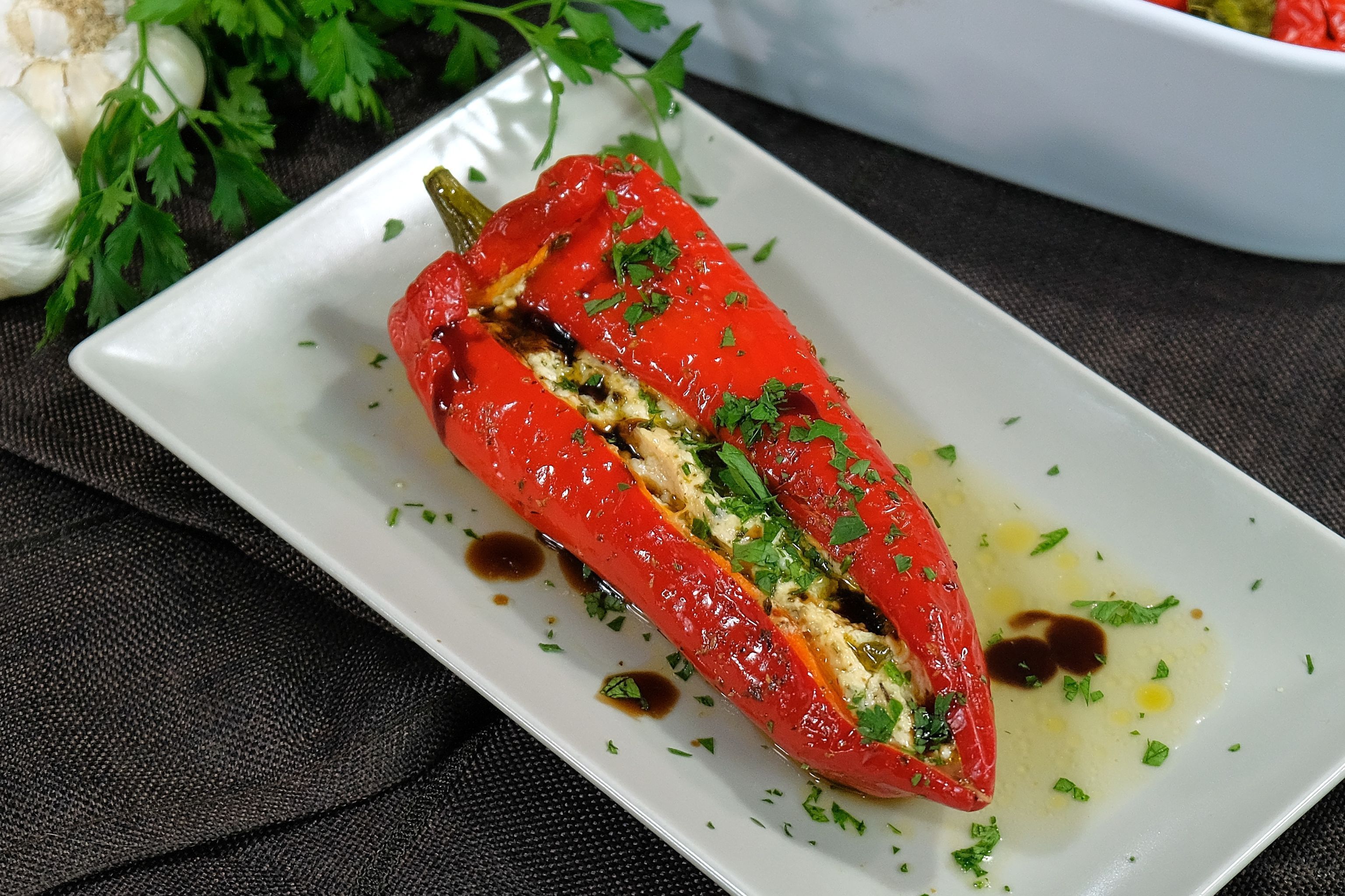 Ο- μεζές- του- καλοκαιριού-: Πιπεριές- γεμιστές- με- φέτα-