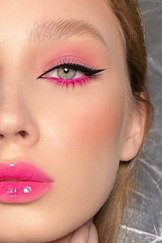 ροζ-lip gloss-με-φούξια-σκιά-ιδέες-