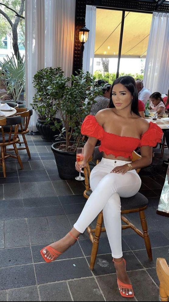 κόκκινο τοπ-με-λευκό παντελόνι-ιδέες-