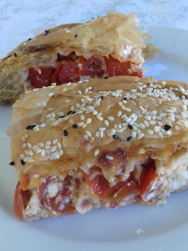 Ντοματόπιτα- με-γραβιέρα-