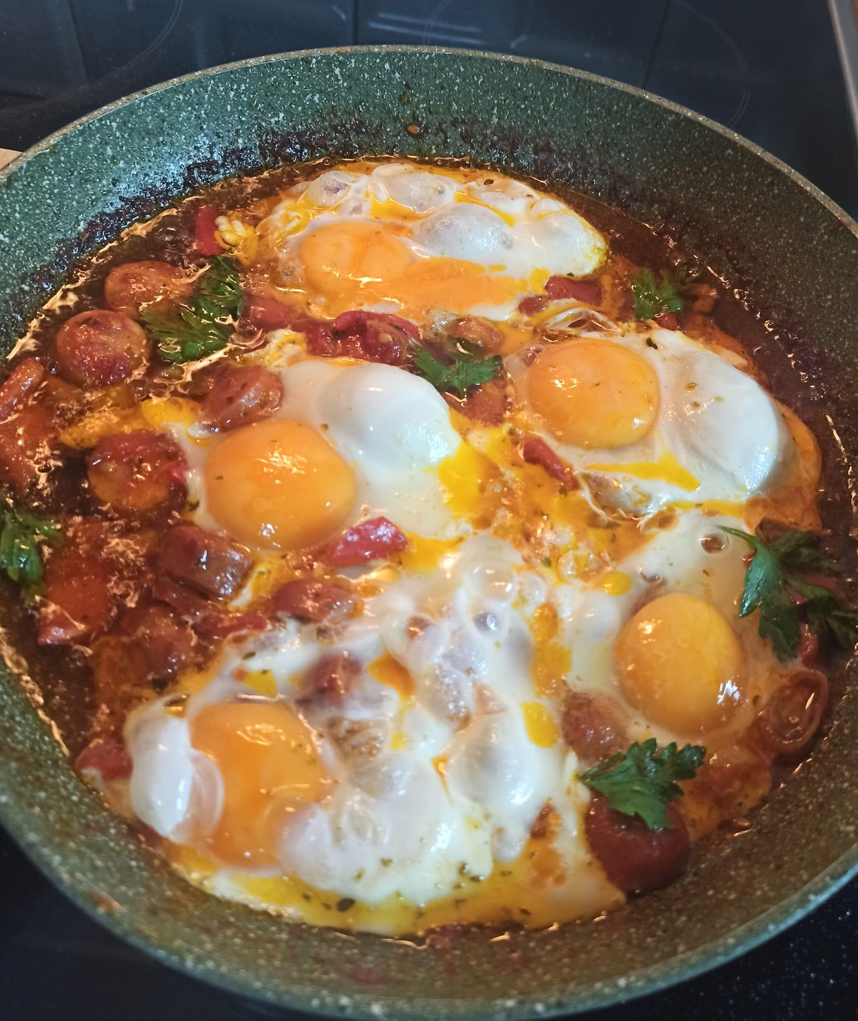 αυγά-με-ντομάτα-ομελέτα-συνταγή- αυγά-με-ντομάτα-ομελέτα-συνταγή-