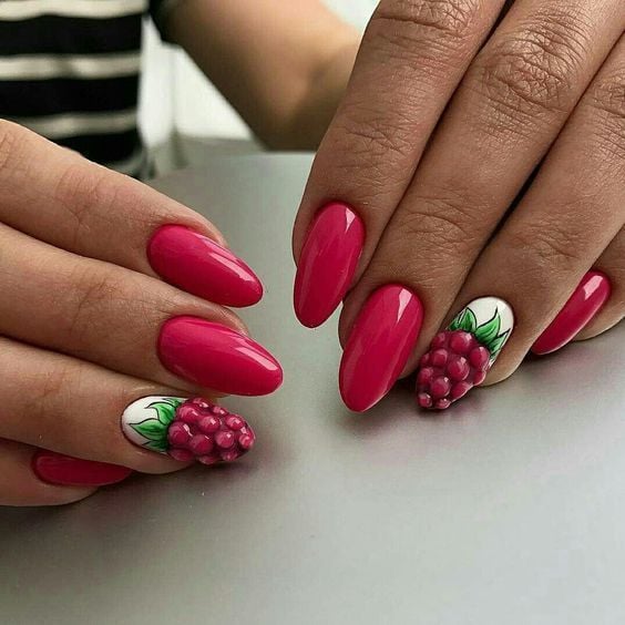 φούξια νύχια-με-σχέδια-Αύγουστος 2022-ιδέες-