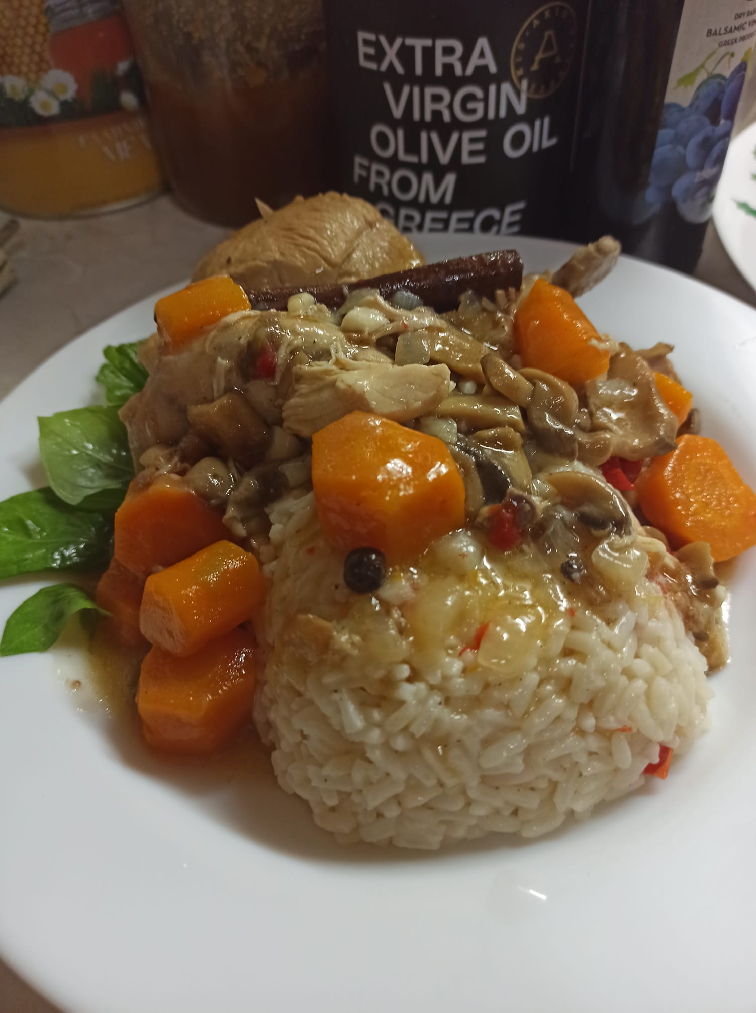 Λεμονάτο- Κοτόπουλο- κρασάτο- Λεμονάτο- Κοτόπουλο- κρασάτο-