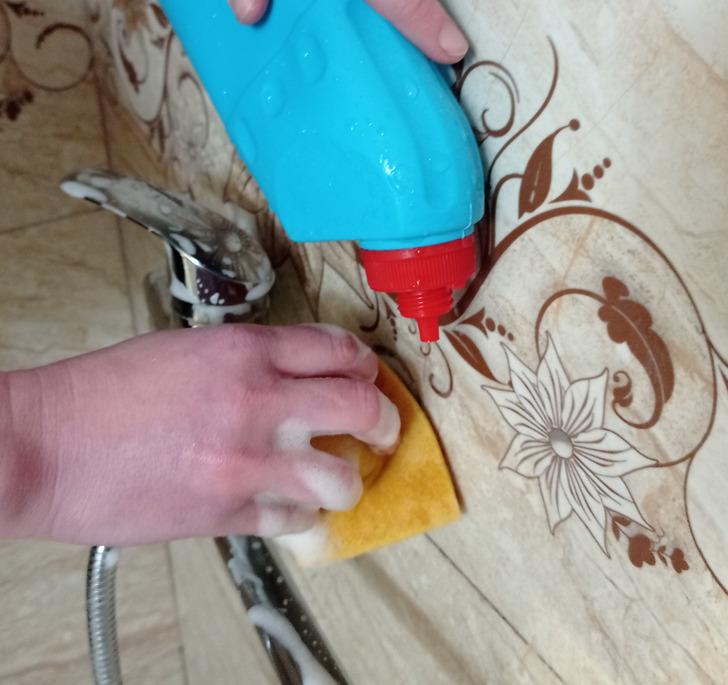 Οικιακά καθαριστικά-12-τρόποι-να-τα-χρησιμοποιείτε-με-ασφάλεια-