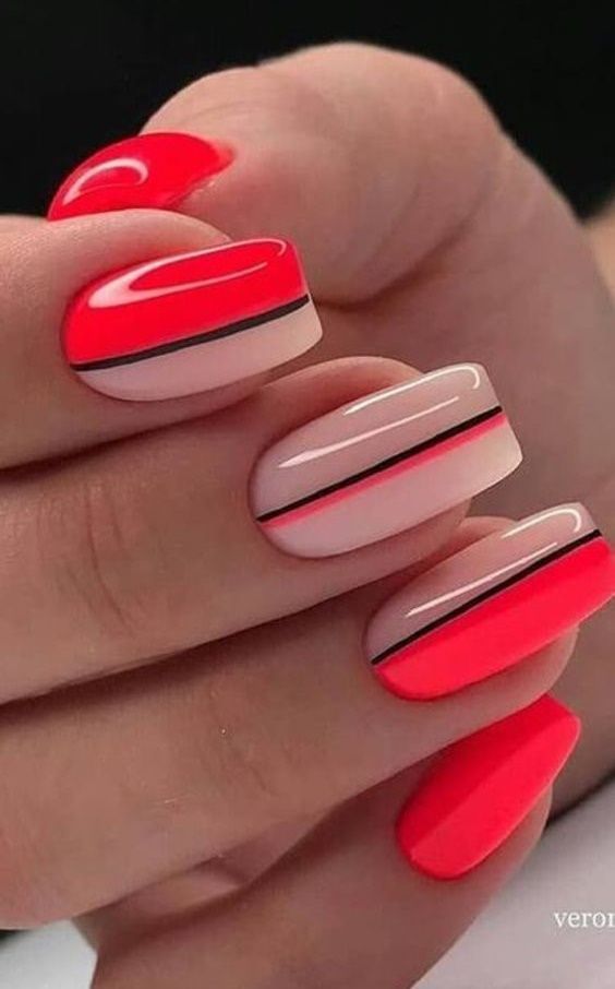 κόκκινα-νύχια-με-σχέδια-Σεπτέμβριος 2022-ιδέες-