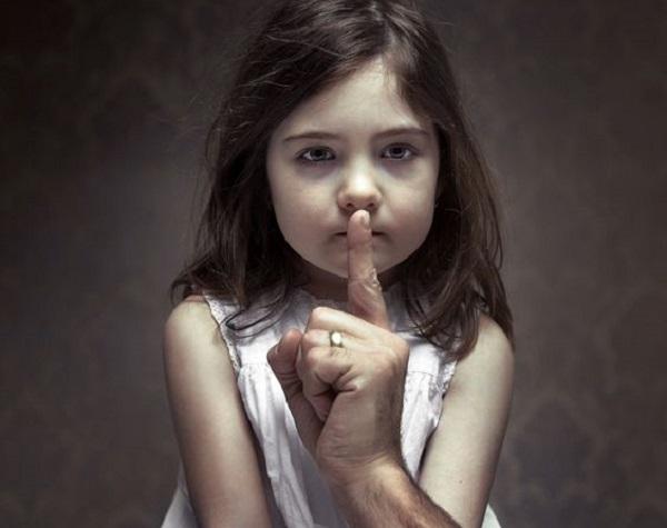 ΣΟΚ: Εμπλεκόμενη νηπιαγωγός σε παιδική π0ρνογραφία