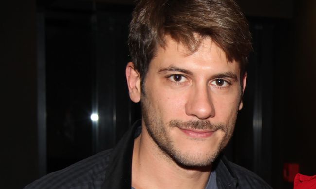 Γλυκάνισος: Δύο άνθρωποι με εντελώς διαφορετικούς κόσμους ερωτεύονται