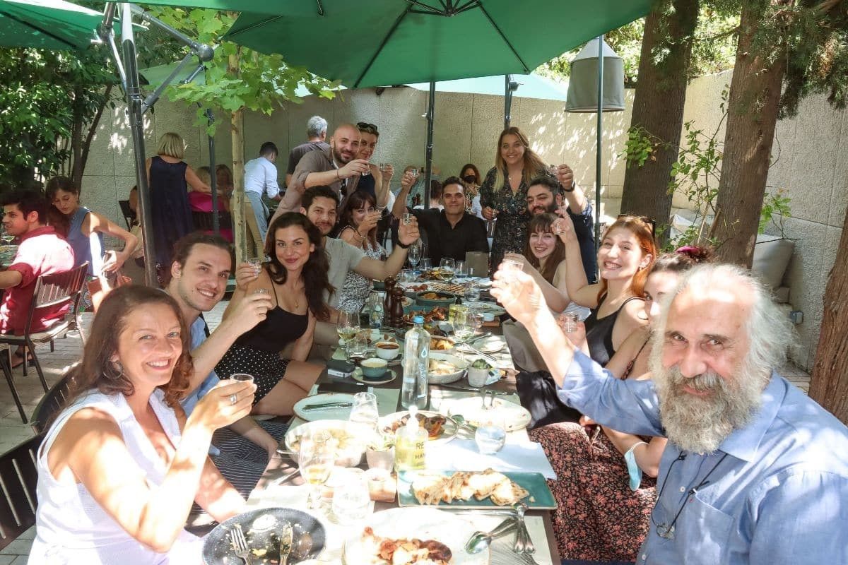 Γλυκάνισος: Δύο άνθρωποι με εντελώς διαφορετικούς κόσμους ερωτεύονται