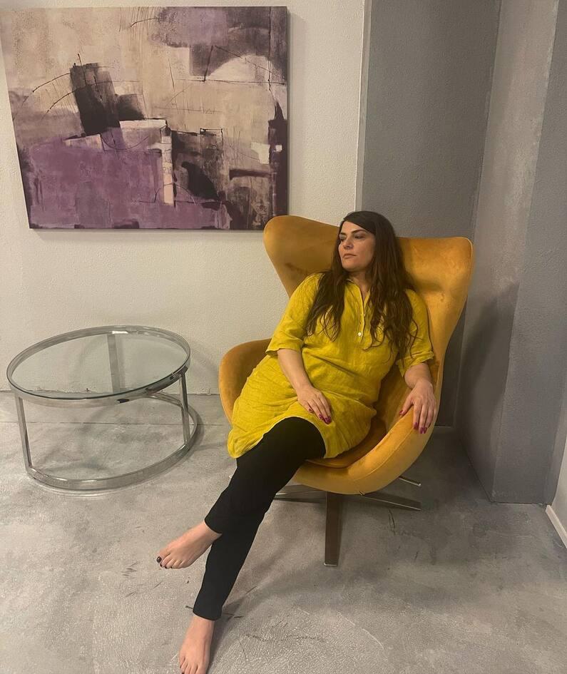 Κατερίνα Ζαρίφη: Μας συστήνει την αδερφή της και η ομοιότητα είναι απίστευτη