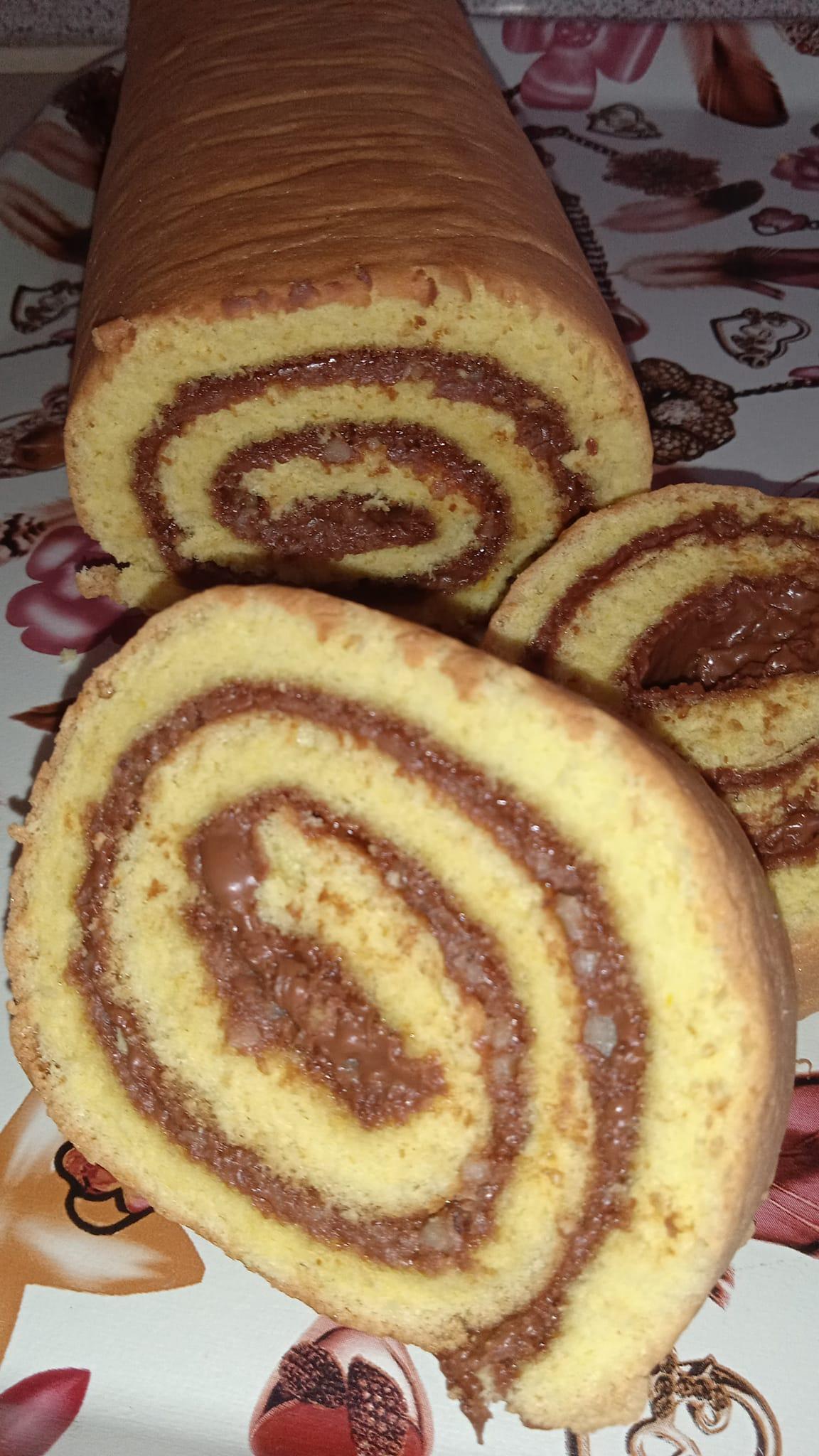 Ρόλο -μερέντας- με- ξηρούς- καρπούς-