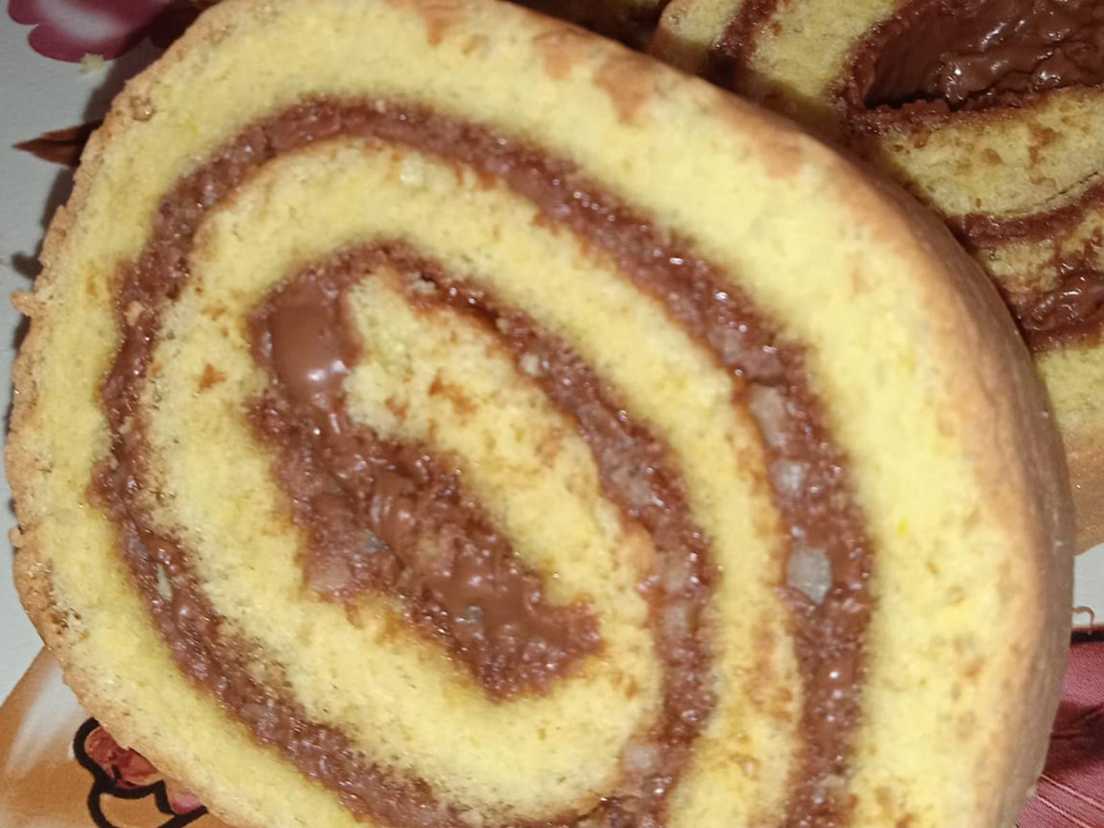 Ρόλο -μερέντας- με- ξηρούς- καρπούς-