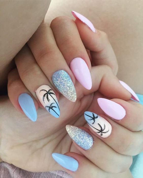 ροζ-ματ νύχια-με-φοίνικες-και-στρας-ιδέες-