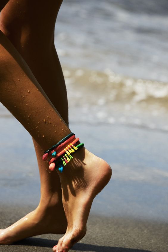 χρωματιστά-βραχιολάκια για το πόδι-ιδέες-