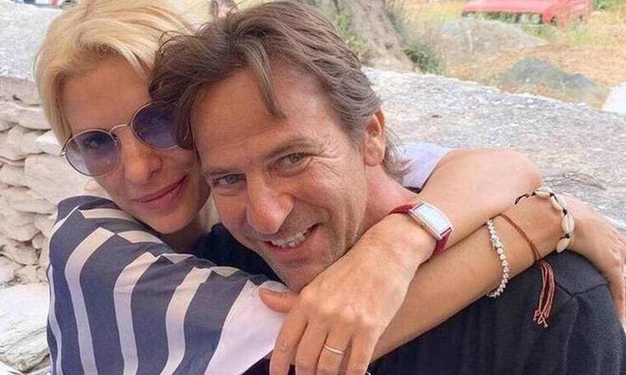 Ελένη Μενεγάκη: Έβαλε το φούξια μαγιό της και ο Μάκης την αποθέωσε