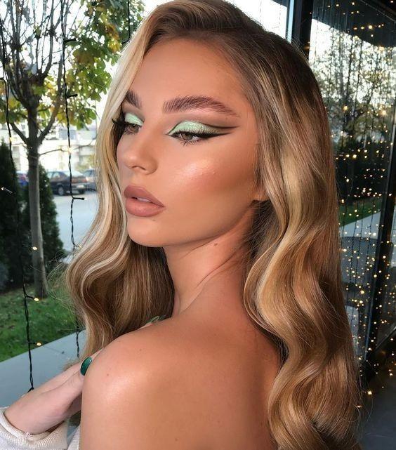 Αύγουστος 2022: 15 ιδέες για funky μακιγιάζ με πράσινη σκιά στα μάτια