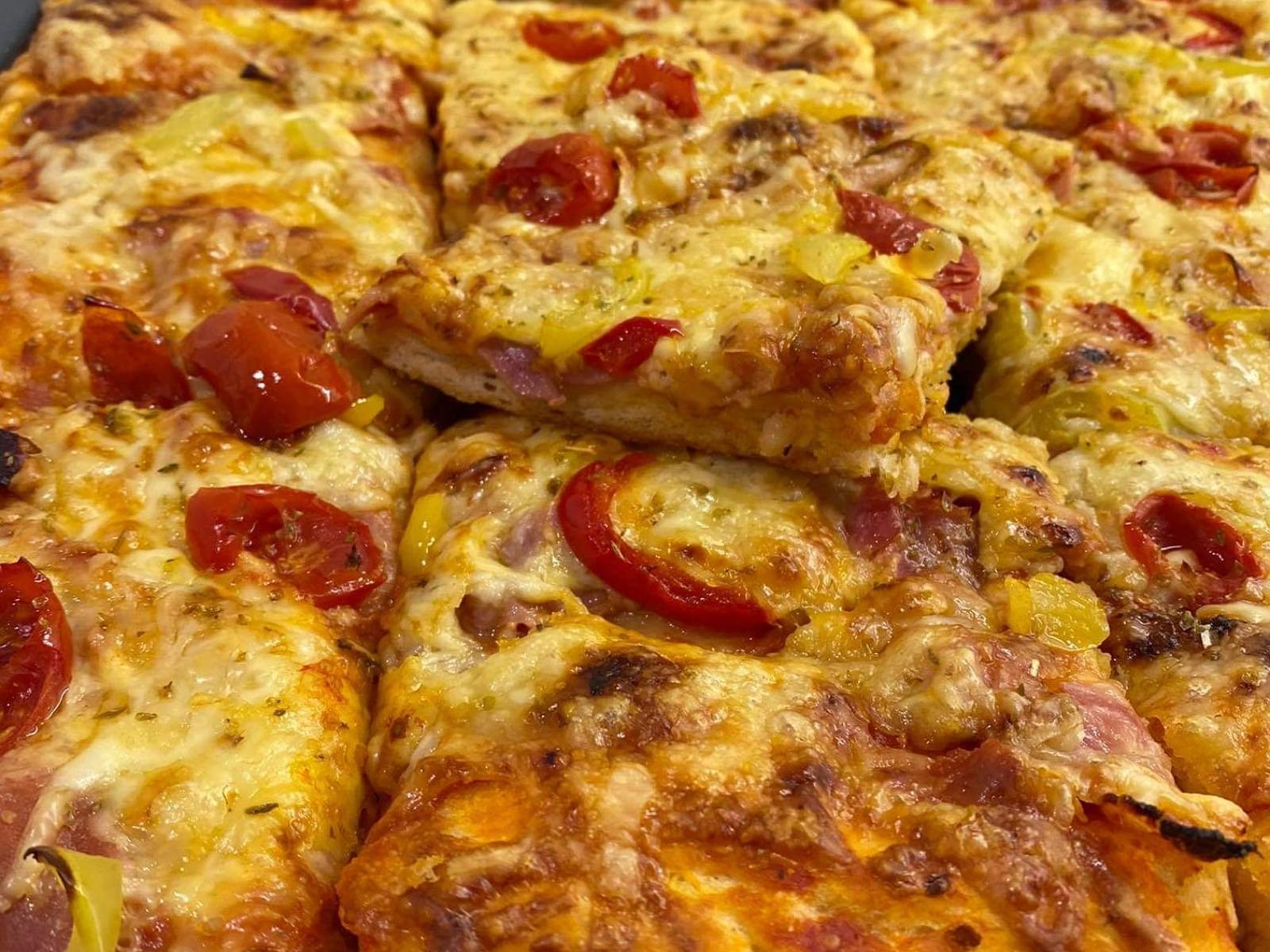 Τετράγωνη- πίτσα-