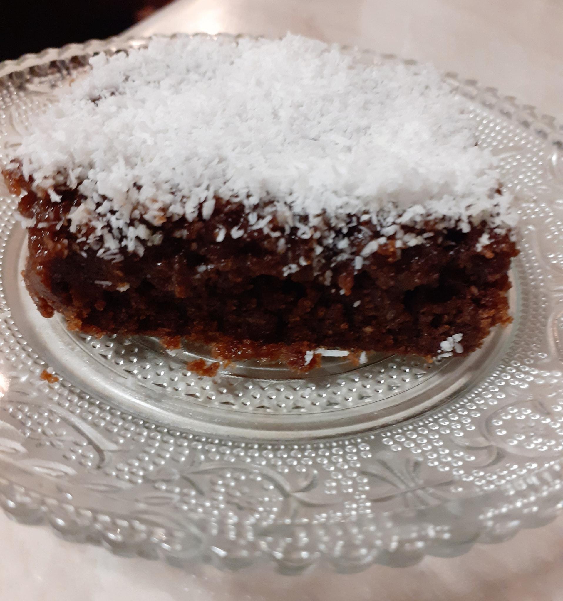 Νηστίσιμο- σιροπιαστό- γλυκό- με- ινδοκάρυδο-