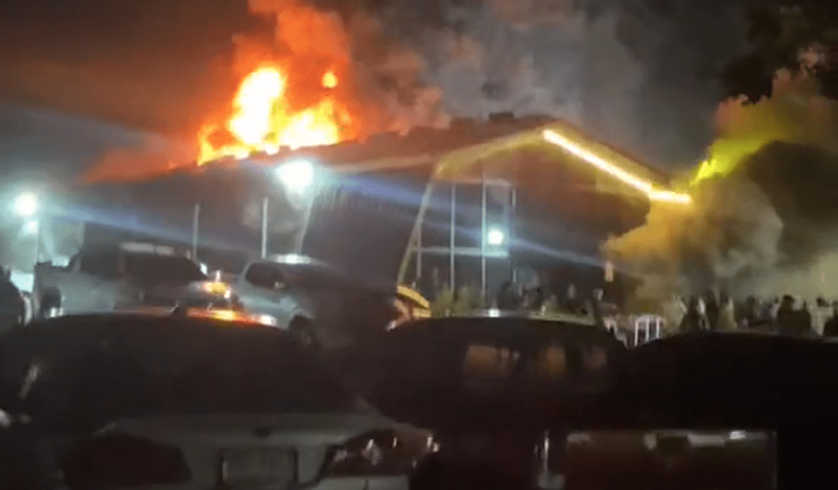 Φρίκη : 13 νεκροί και 41 τραυματίες από φωτιά σε νυχτερινό κέντρο