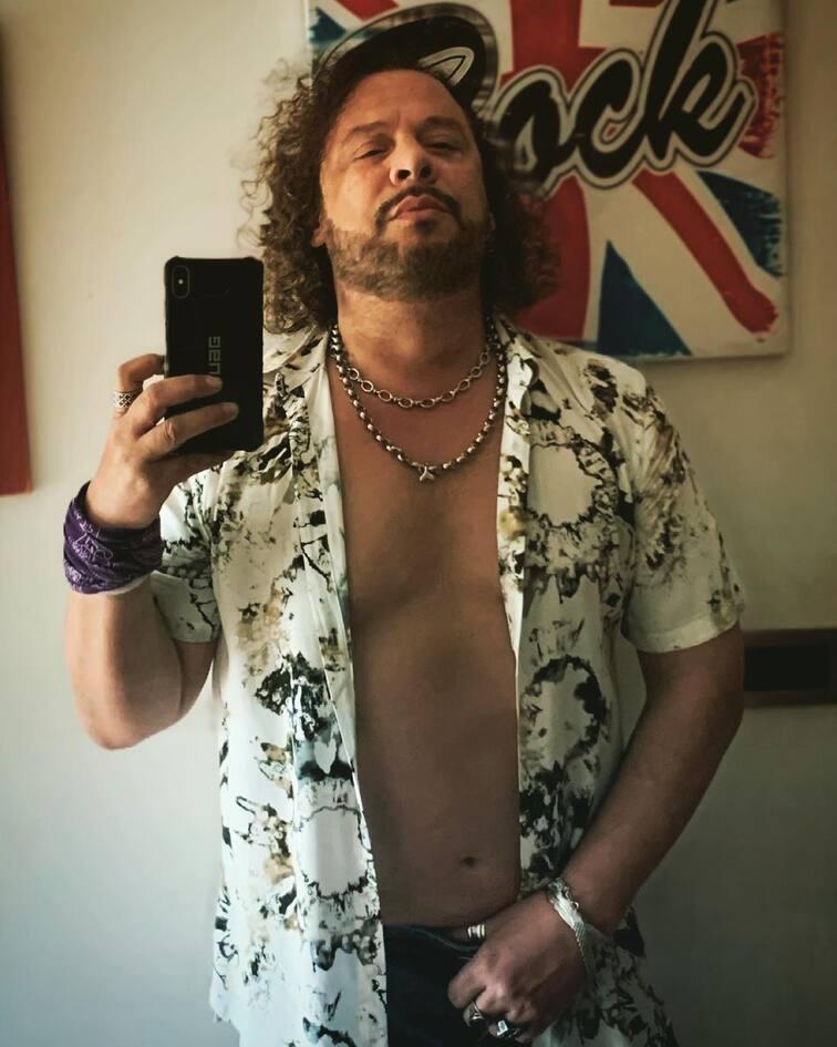 Χρήστος Δάντης: Δείτε το rock σπίτι του στη Γλυφάδα