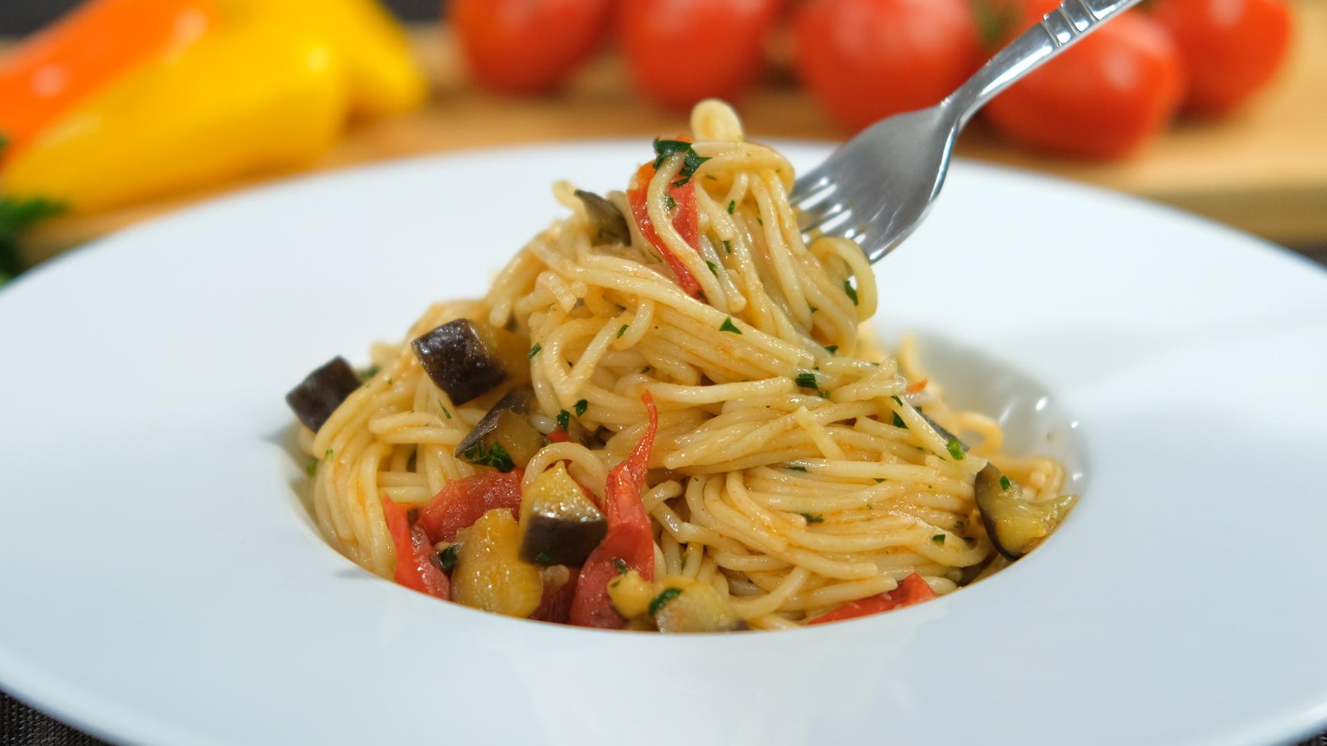 Vegan- μακαρονάδα-με -μελιτζάνες-