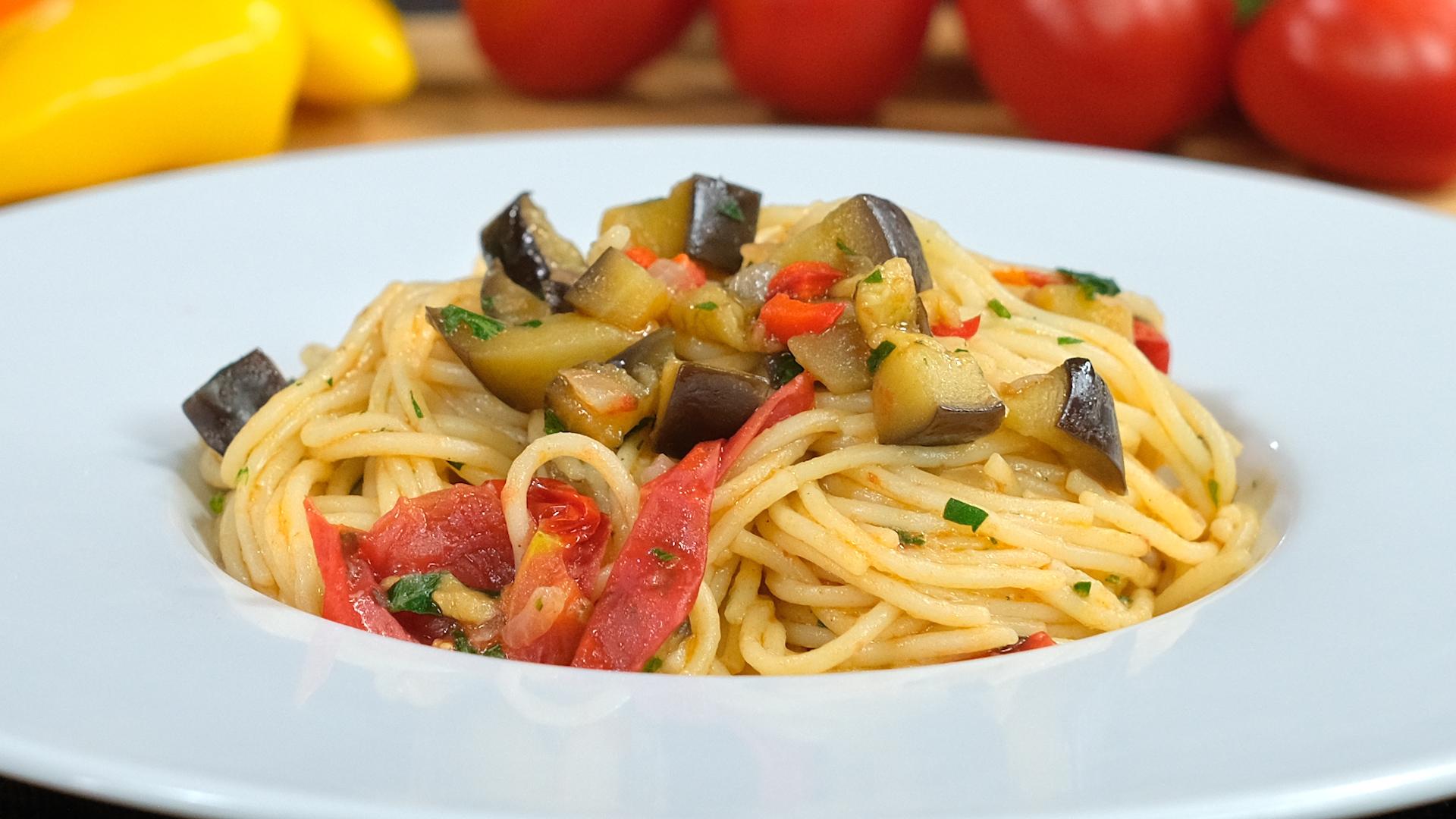 Vegan- μακαρονάδα-με -μελιτζάνες-