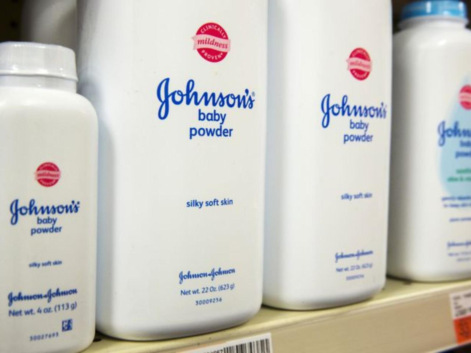 Johnson & Johnson: Διακόπτεται η πούδρα με ταλκ από το 2023 μετά τις μηνύσεις για αμίαντο