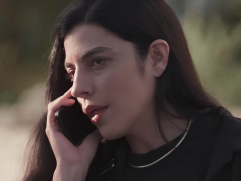 Η Γη της Ελιάς: Η Βασιλική σκαλίζει το παρελθόν του Δημοσθένη και το πληρώνει ακριβά