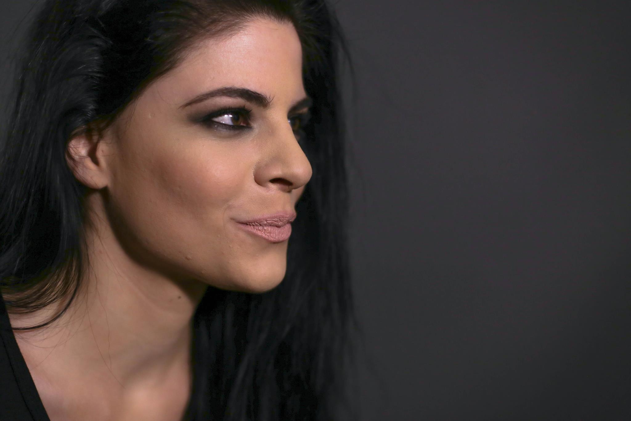 Η Γη της Ελιάς: Η Βασιλική σκαλίζει το παρελθόν του Δημοσθένη και το πληρώνει ακριβά