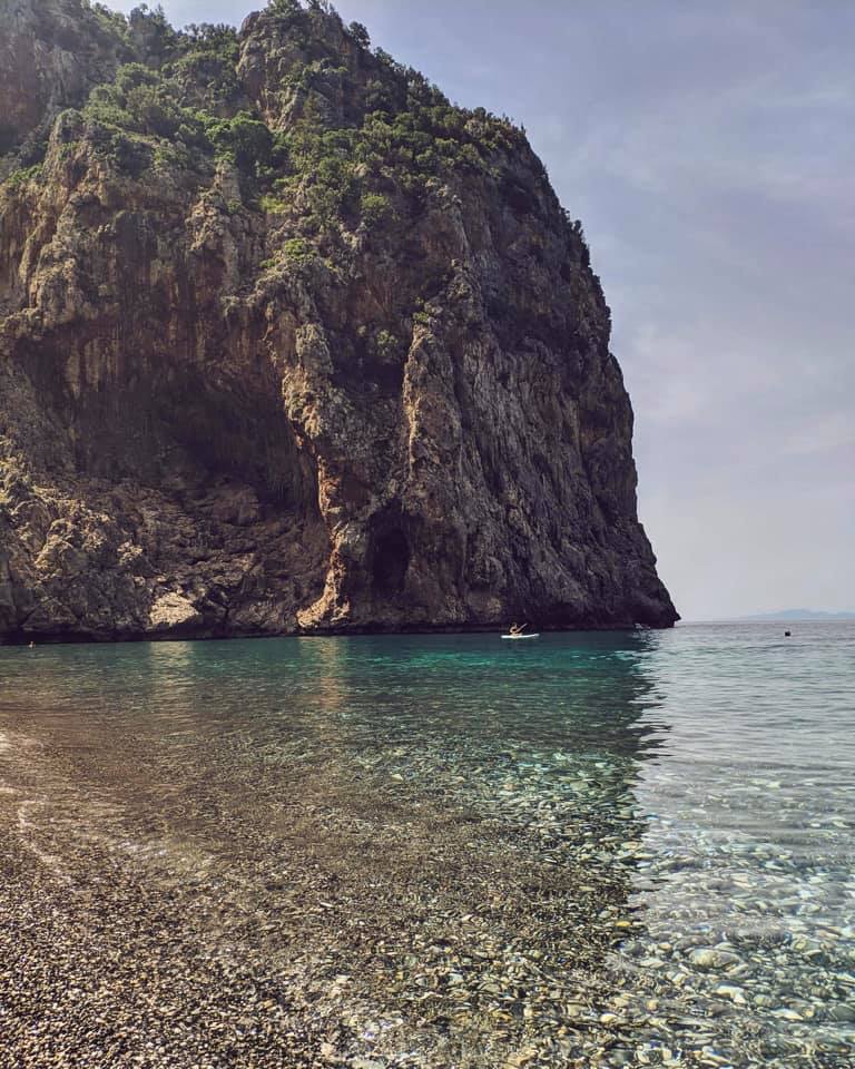 Ευβοία: 3 Παραλίες για ελεύθερο κάμπινγκ για το ΣΚ