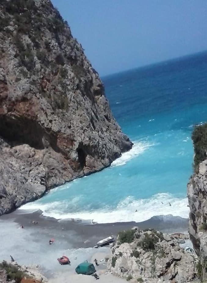 Ευβοία: 3 Παραλίες για ελεύθερο κάμπινγκ για το ΣΚ