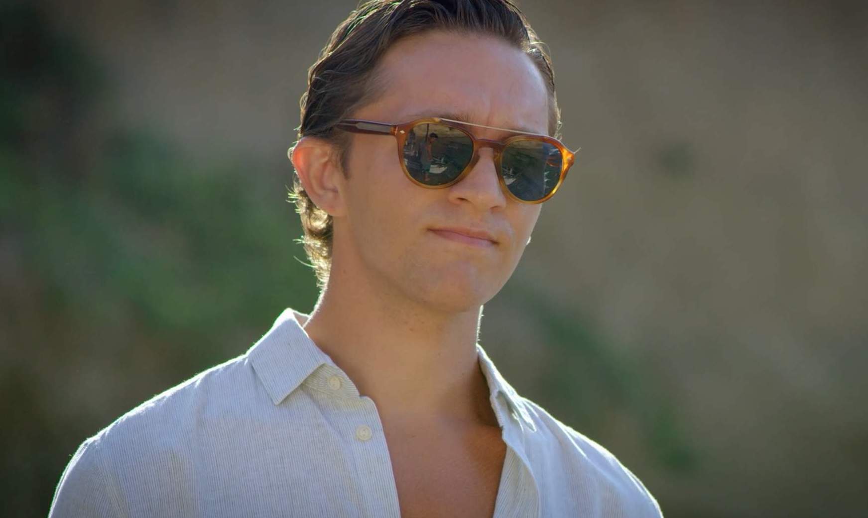 Μαύρο ρόδο : Υπόθεση και Πρωταγωνιστές