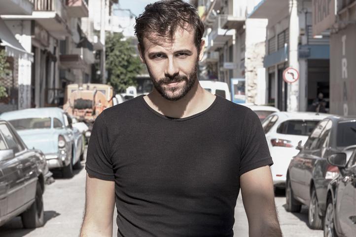 Μαύρο ρόδο : Υπόθεση και Πρωταγωνιστές