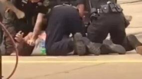ΣΟΚ: Άνδρας δέχθηκε άγριο ξυλοδαρμό απο τρείς αστυνομικούς – Σοκαριστικό βίντεο