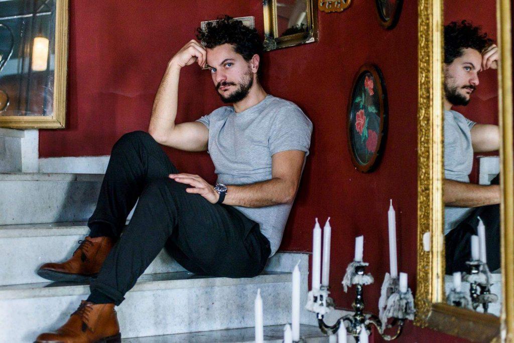 Η Γη της Ελιάς: Αυτός ο ηθοποιός θα είναι ο σκληρός εισαγγελέας