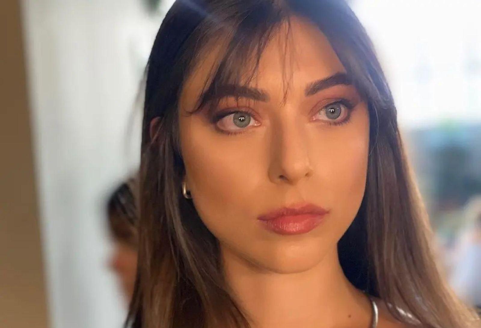 Η Γη της Ελιάς: Με τον άντρα της Ιουλίας βρήκες να κάνεις σχέση;