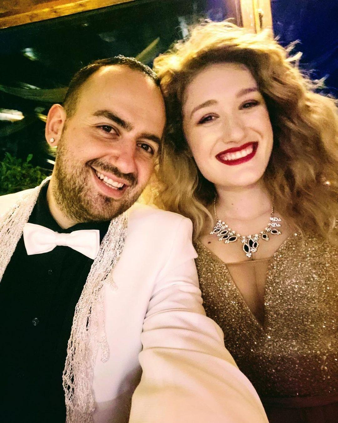 Μαυρίκιος Μαυρικίου: Η μητέρα του ετοίμασε pre wedding δείπνο με τρικούβερτο γλέντι