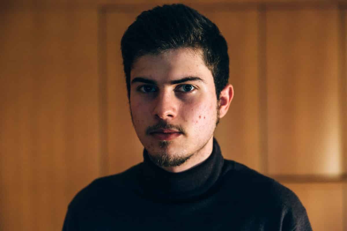 Κάνε ότι κοιμάσαι: Η υπόθεση της σειράς