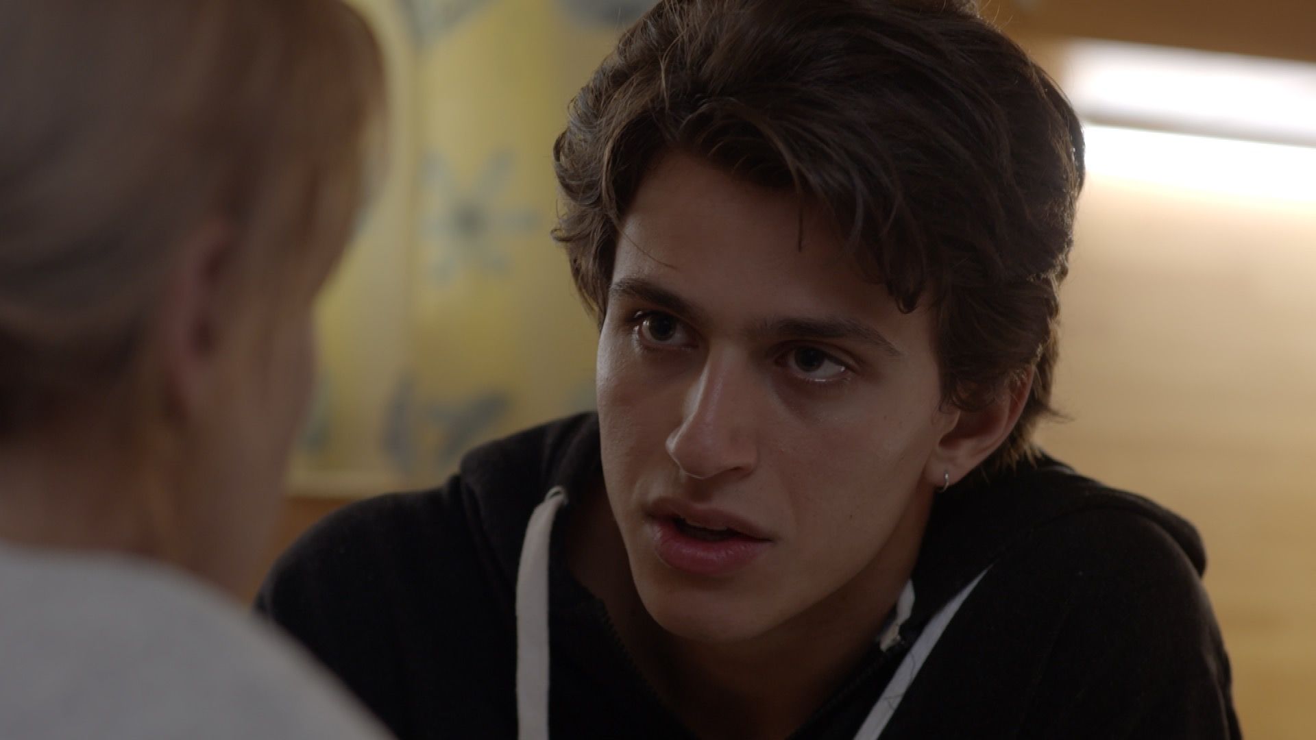 Μια νύχτα του Αύγουστου: Ο απόηχος μιας γυναικοκτονίας και τα μυστικά