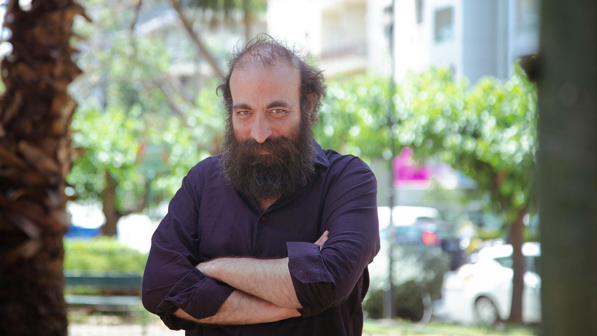 Μια νύχτα του Αύγουστου: Ο απόηχος μιας γυναικοκτονίας και τα μυστικά