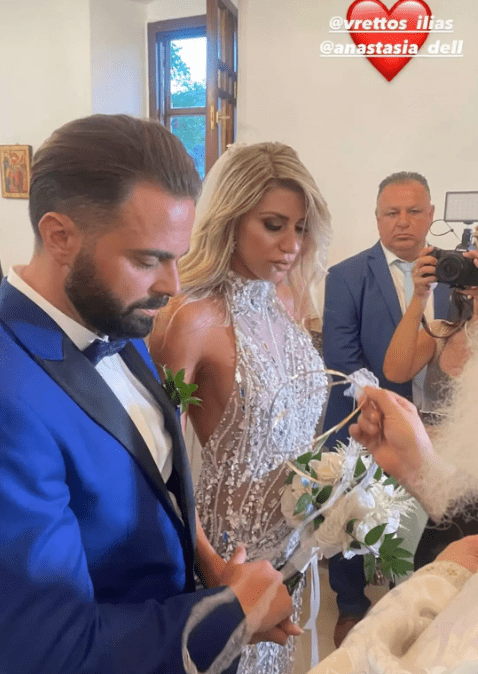 Ηλίας Βρεττός – Αναστασία Δεληγιάννη: Οι φωτογραφίες απο τον γάμο τους