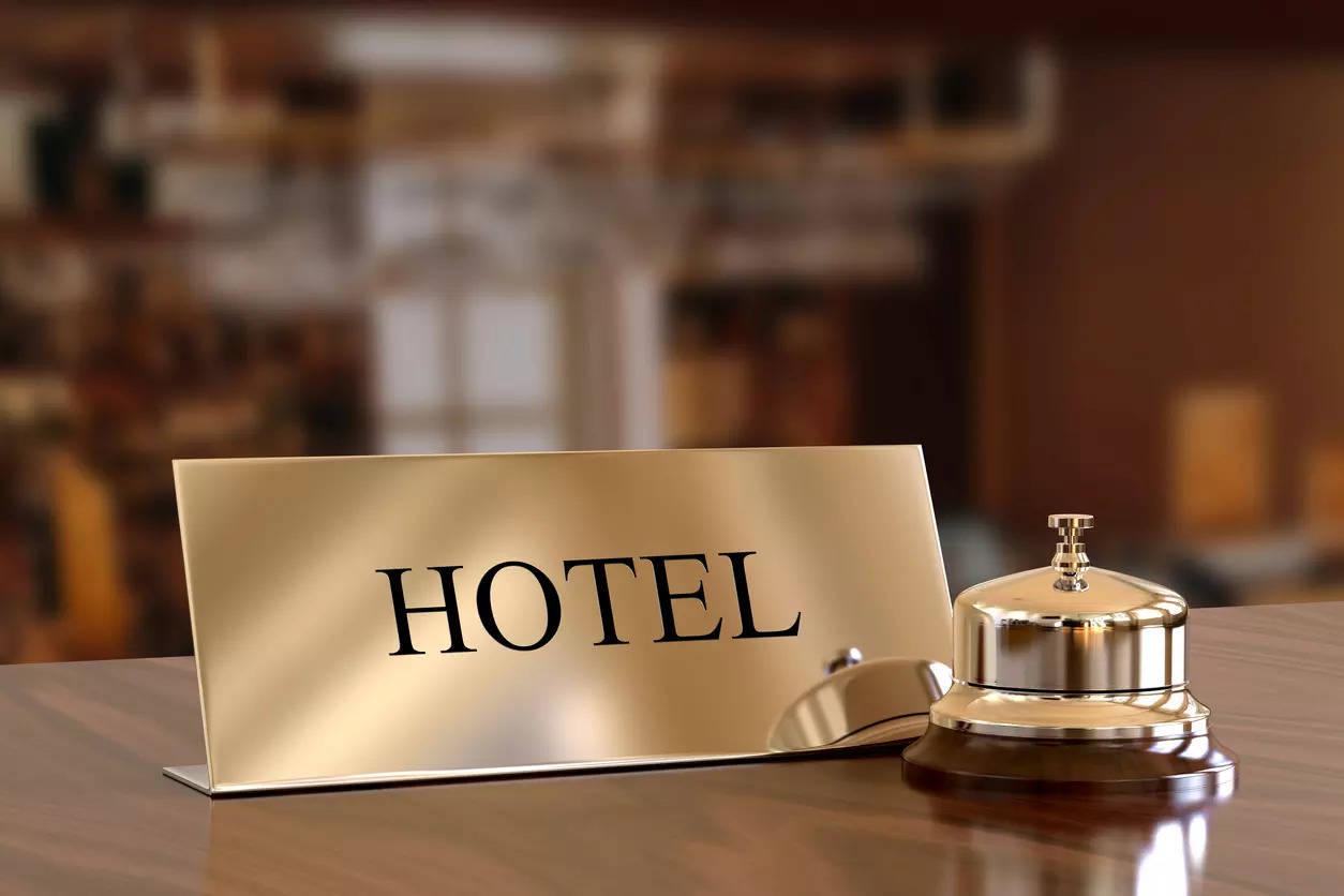Λουκέτο σε ιστορικό ξενοδοχείο: Οι υπάλληλοι που πίστευαν ότι θα γίνει ανακαίνιση και βρέθηκαν στο δρόμο