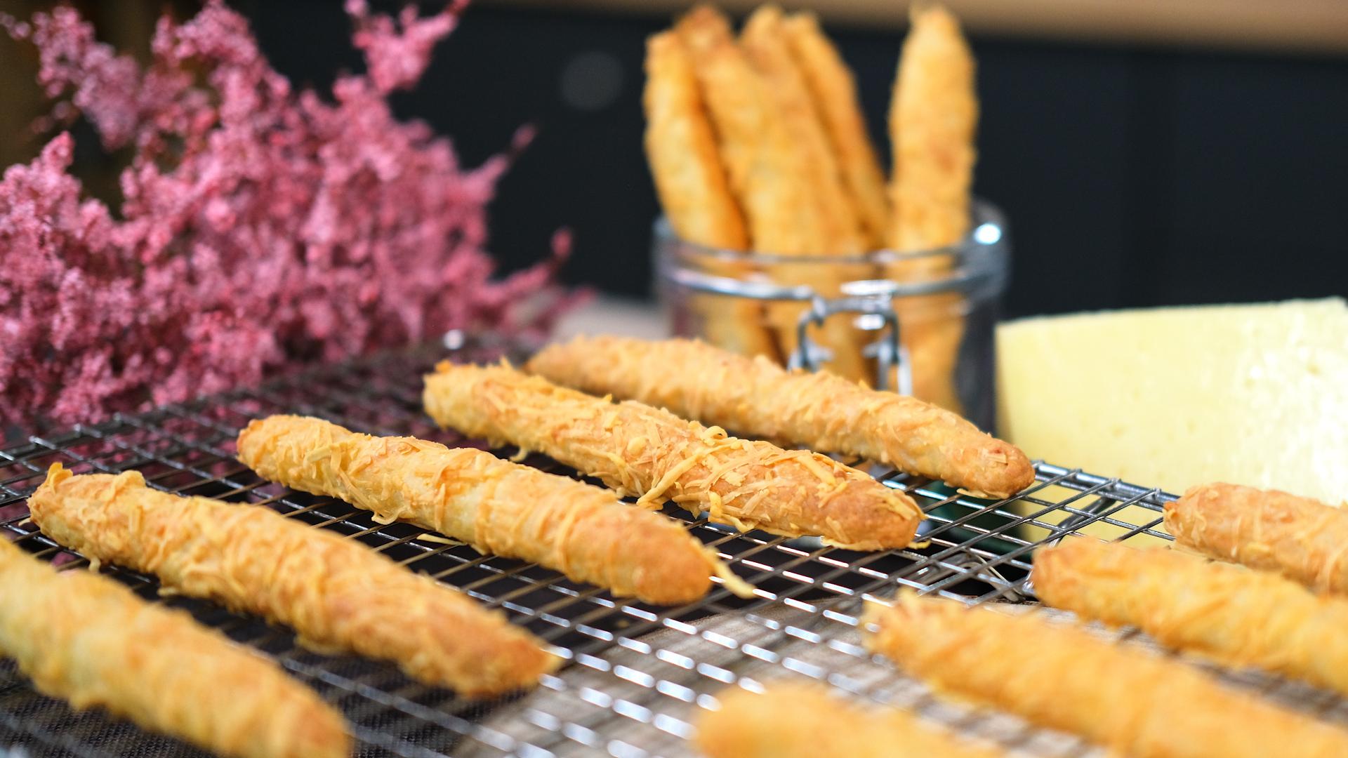 συνταγή-για-κριτσίνια τυριού-από-τον-Παναγιώτη Παπαδάκη-