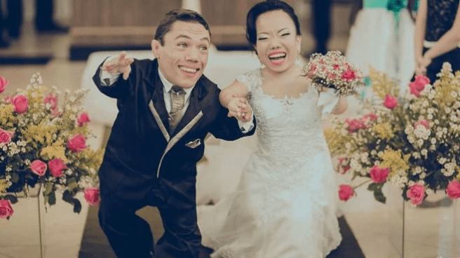 Το πιο κοντό ζευγάρι: Εκείνη 92 εκατοστά και εκείνος 89