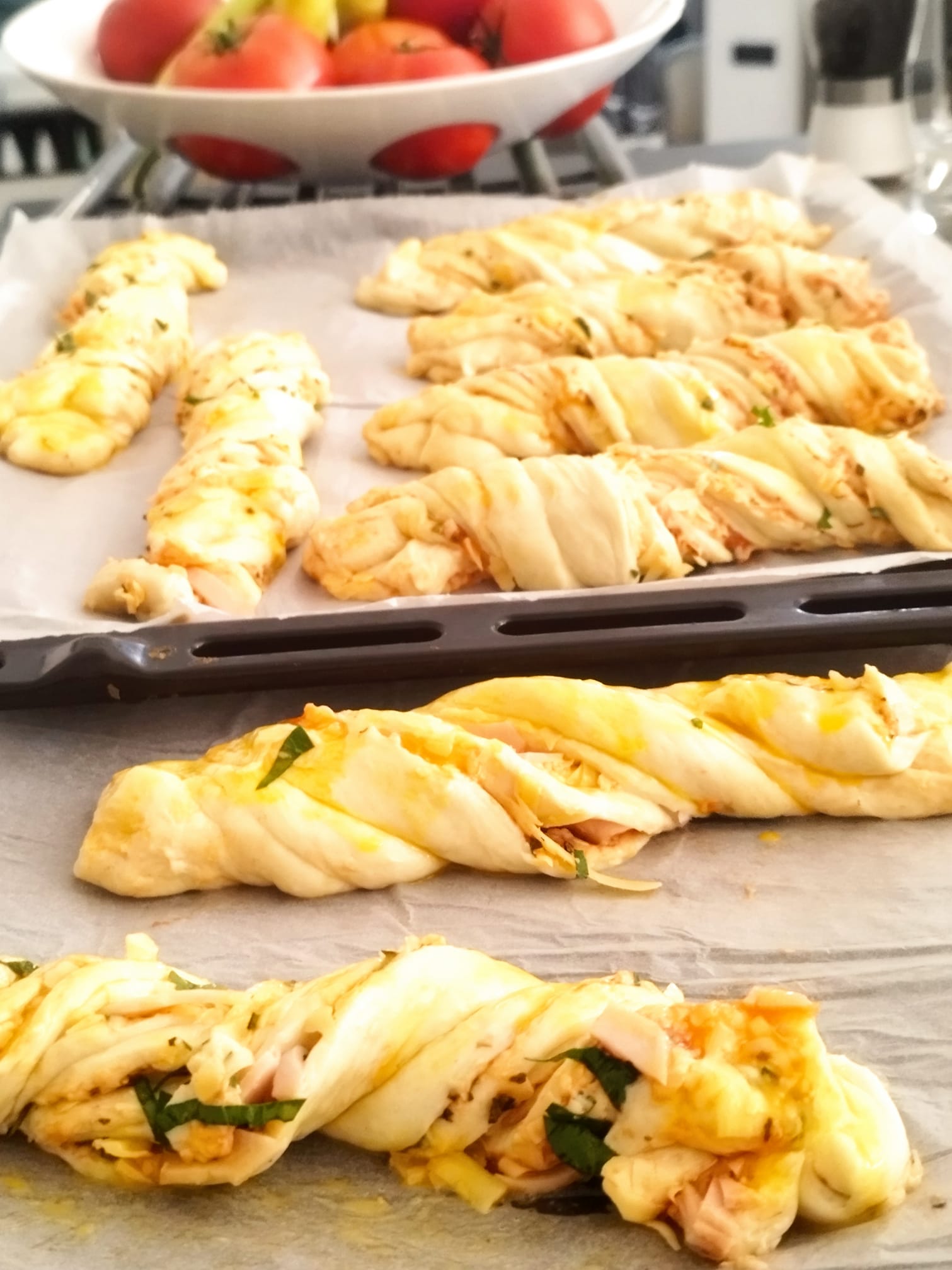 στριφτάρια-με-γέμιση-πίτσα-συνταγή-