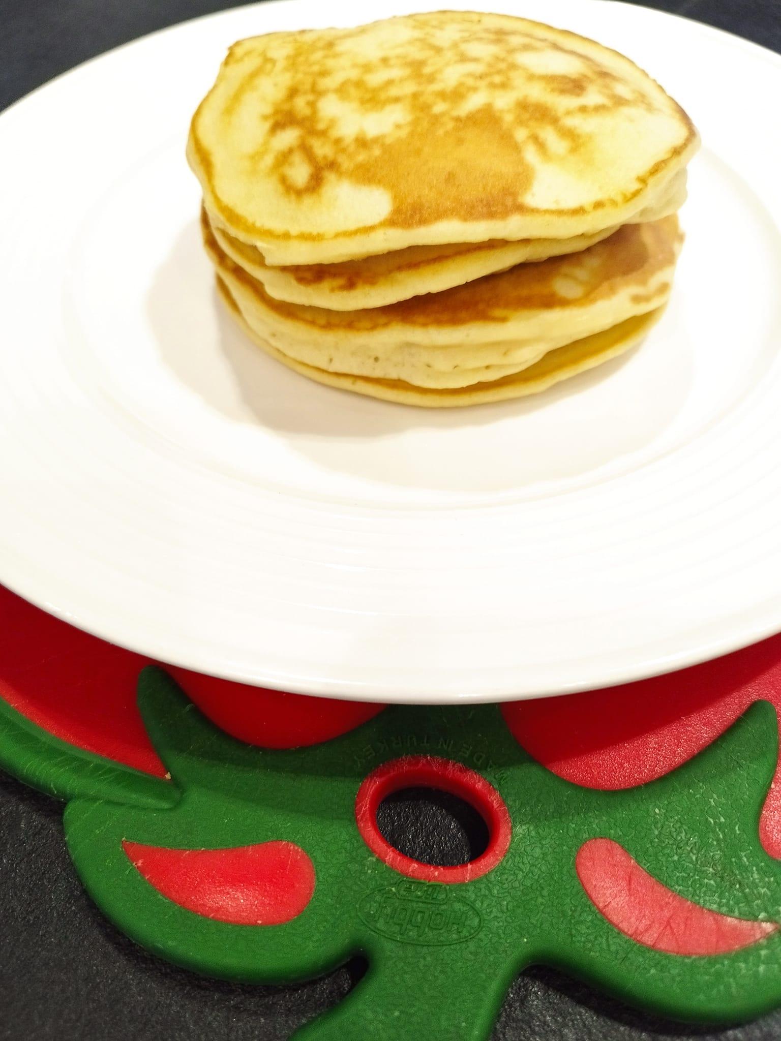 συνταγή-για-pancakes-χωρίς γάλα-και-χωρίς αυγά-