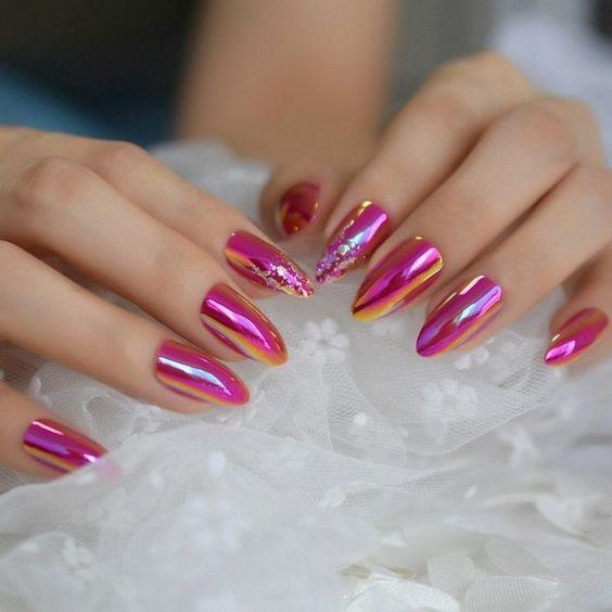 ιδέες-για-μεταλλικά νύχια-το-Φθινόπωρο 2022-τάσεις-