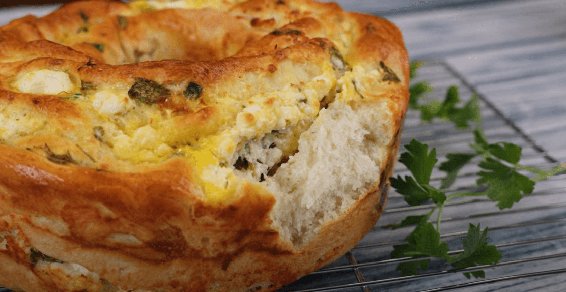 γεμιστό-ψωμί-στην-φόρμα-συνταγή-