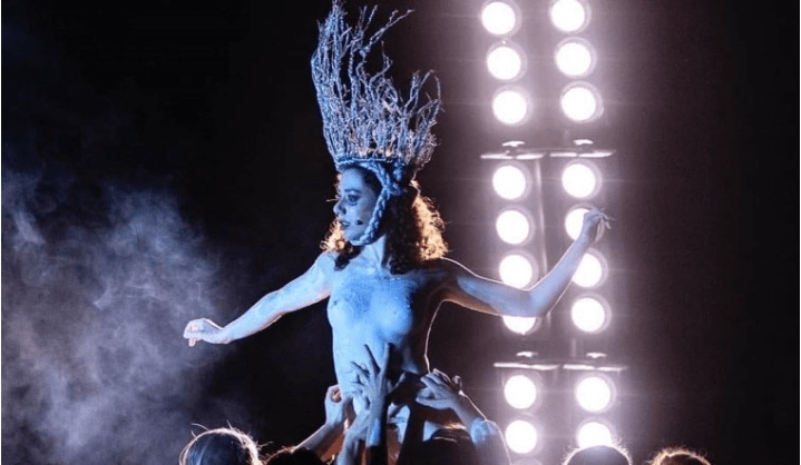 Άγριες-Μέλισσες-Πηνελόπη-Μαρία-Πετέβη