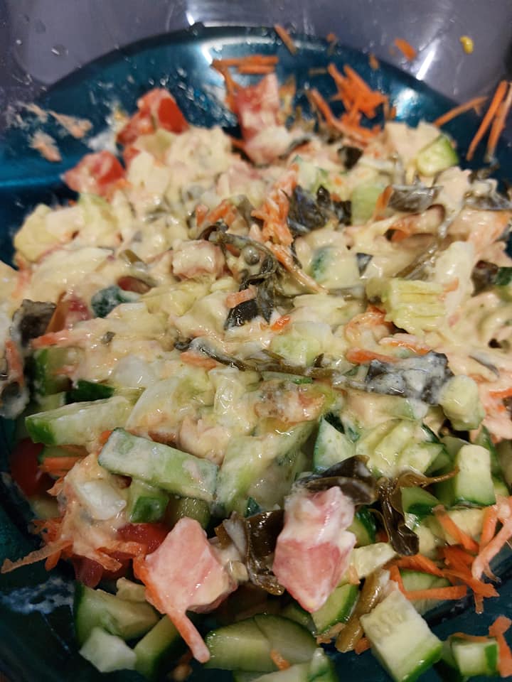 συνταγή-για-πατατοσαλάτα-με-σώς γιαουρτιού-