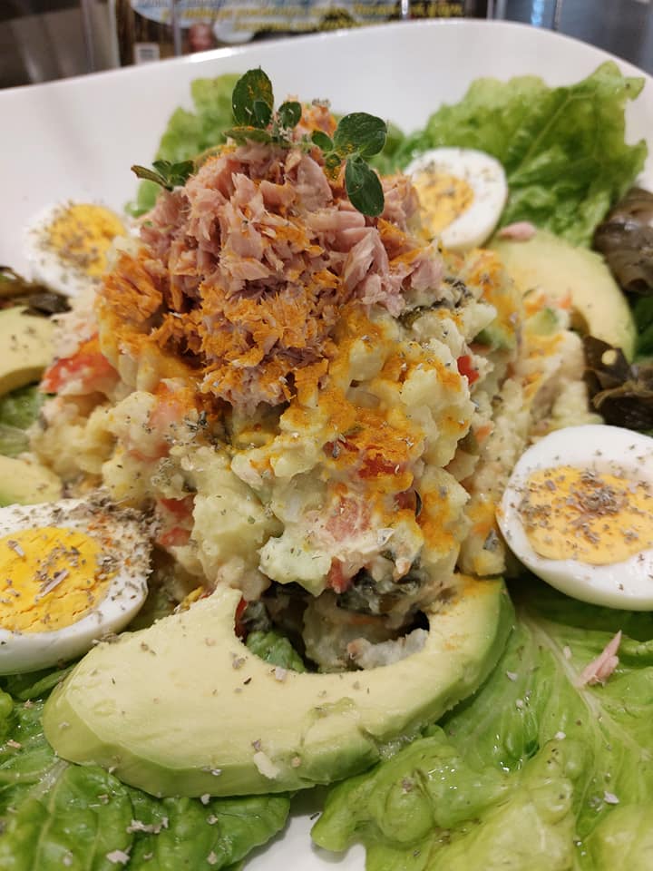 συνταγή-για-πατατοσαλάτα-με-σώς γιαουρτιού-